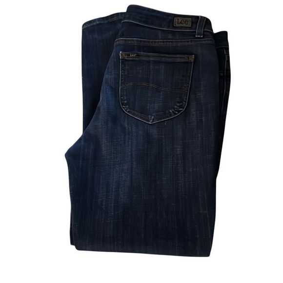 Lee Denim - Lee Regular Fit, Straight Leg, Mid Rise Jeans. Size 14 Short.